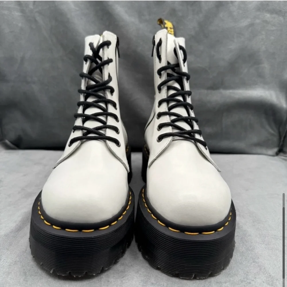 Dr. Martens Jadon Platform Boots Women’s US 8 White Smooth Leather Side Zip - Picture 8 of 11